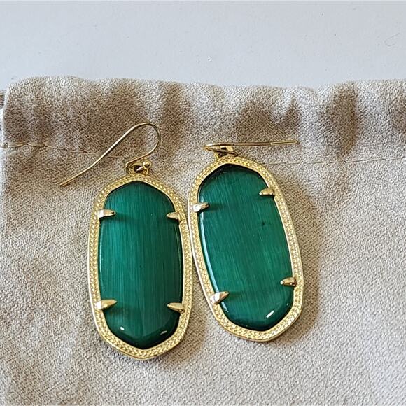 Kendra Scott Gold Emerald Green Elle? Drop Earrings - Picture 4 of 5